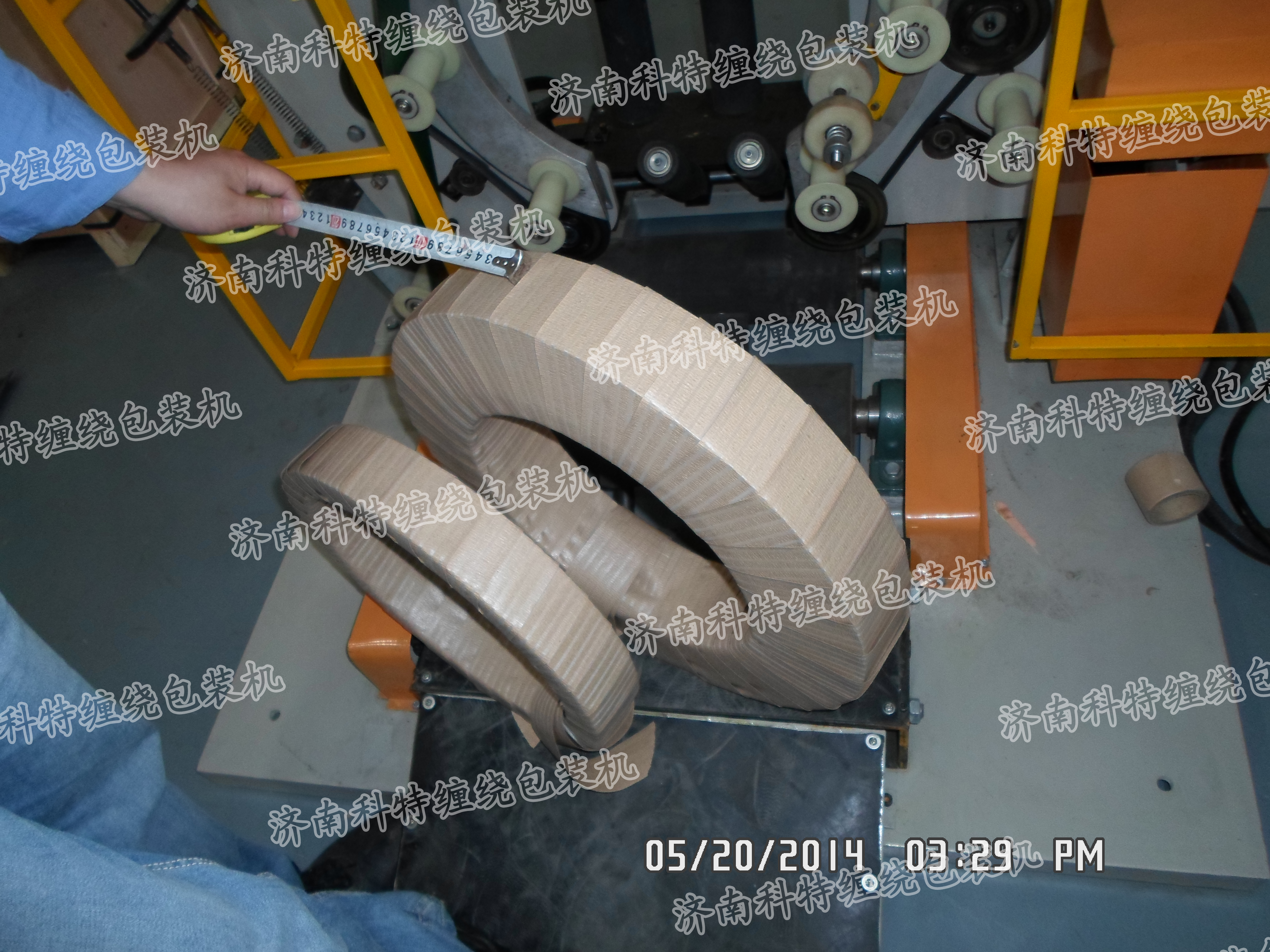 KTL-1000L立式環(huán)體鋼帶纏繞包裝機(jī)